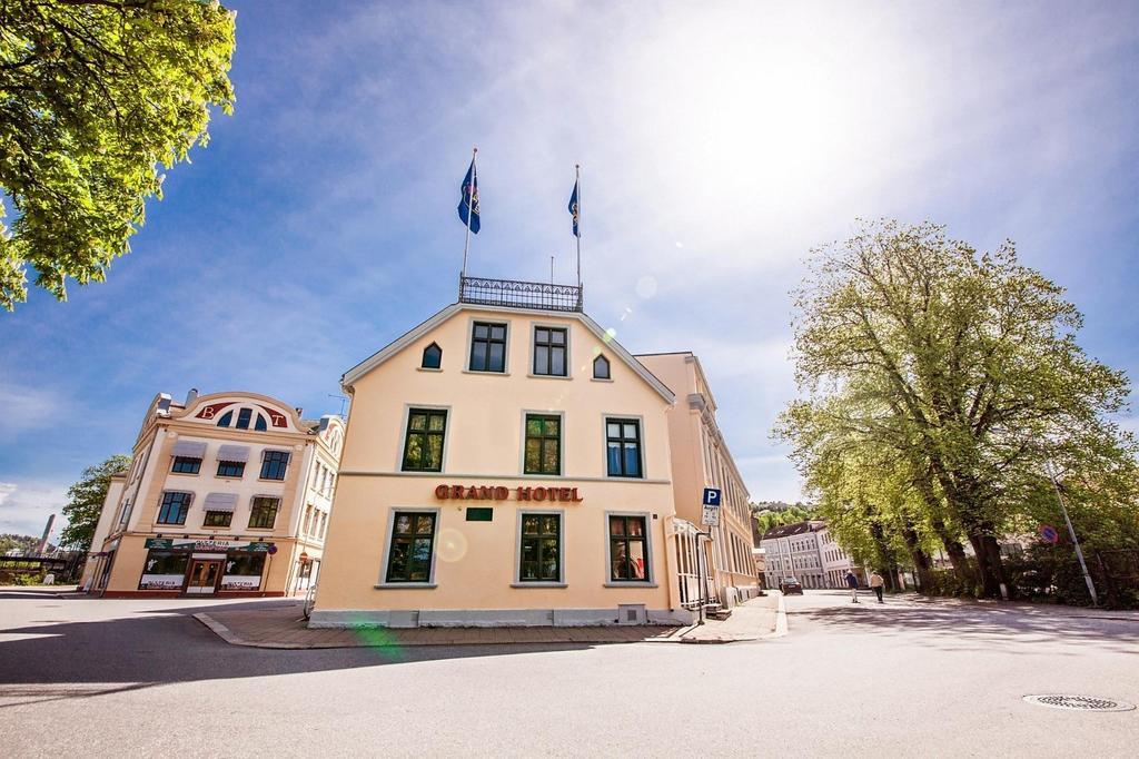 Grand Hotel Halden Bagian luar foto